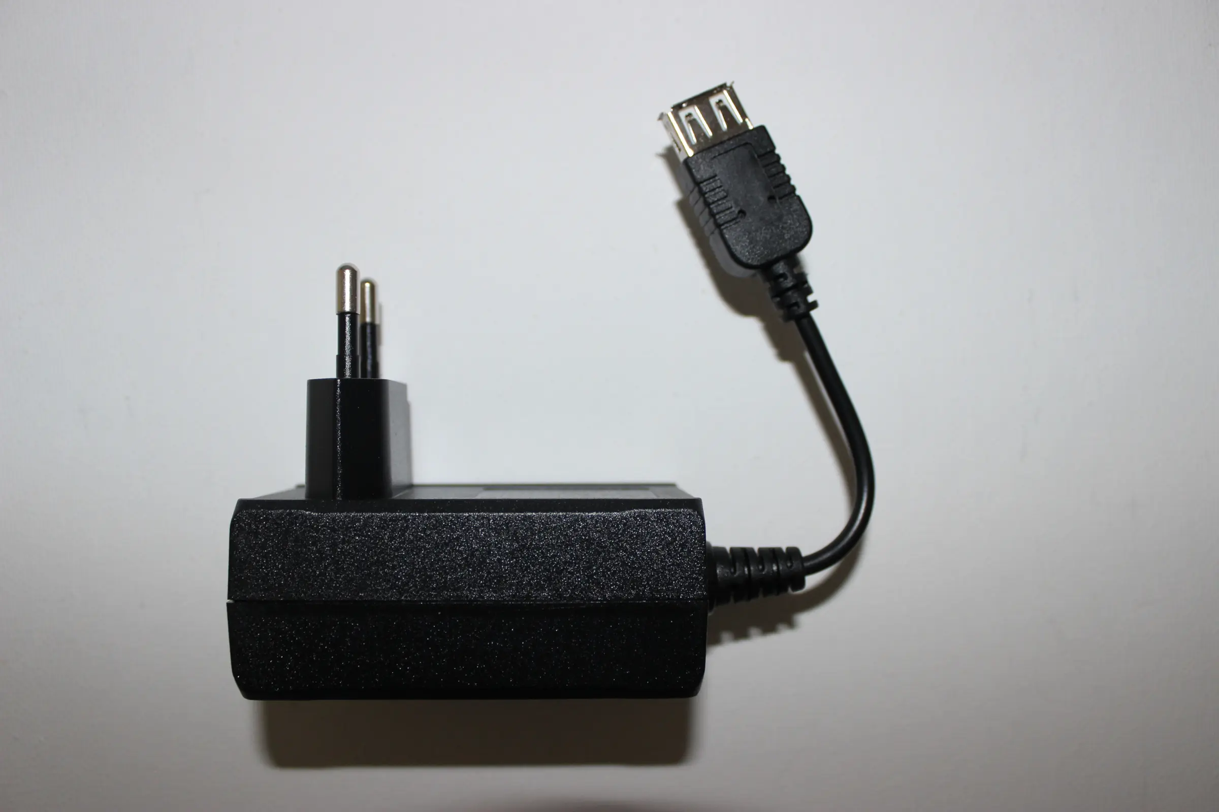 Alimentation Chihiros 5 V USB 3 A pour Magnetic Light, Cooling Fan, Doctor, etc.