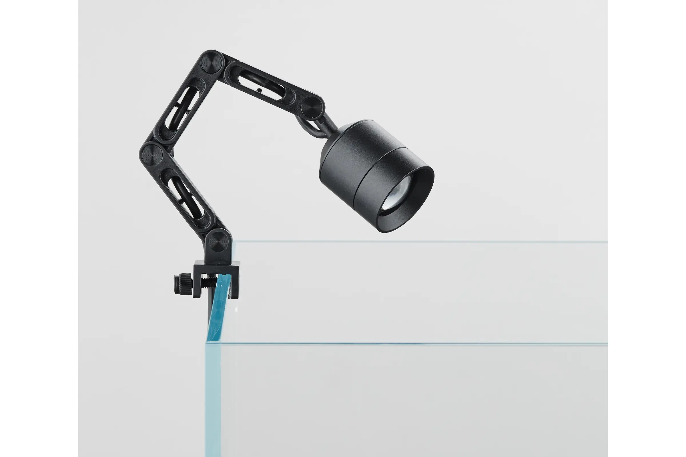 Chihiros Z Light Tiny (6 W) avec Bluetooth
