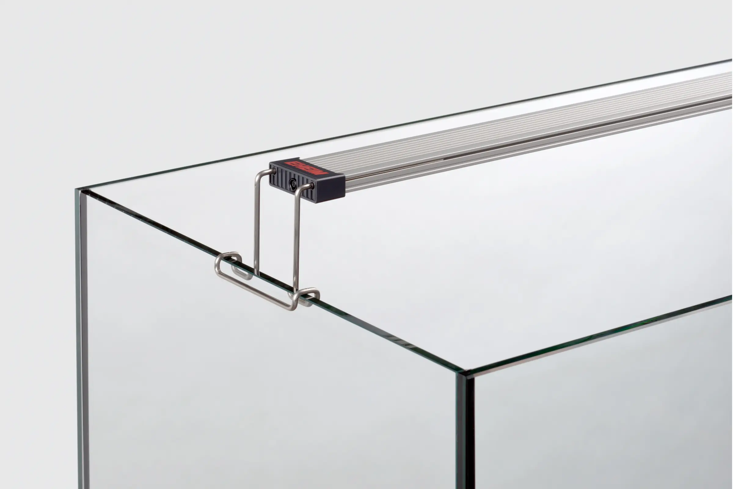 Fixation sur étriers Eheim pour powerLED/powerLED+