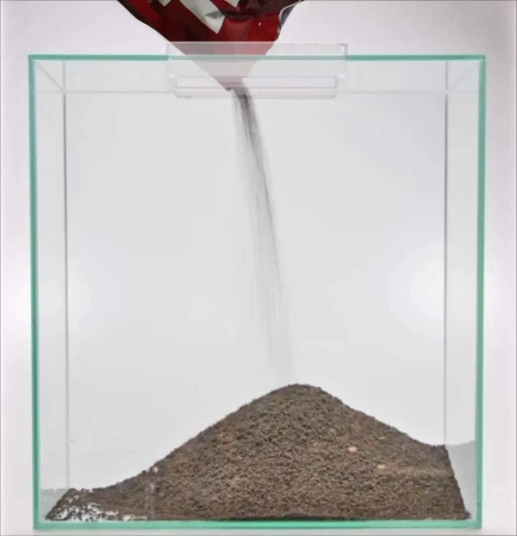 Fluval Stratum pour plantes et crevettes 2 kg